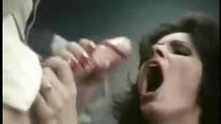 Martina Torres: pişik barmağı və klitorisin fırlanması.